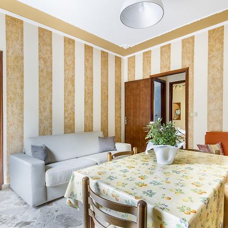 Casa Vacanza Paradise Vicino Cefalu Con Servizio Di Piscina A 3 Chilometri Apartment Campofelice Di Roccella Luaran gambar